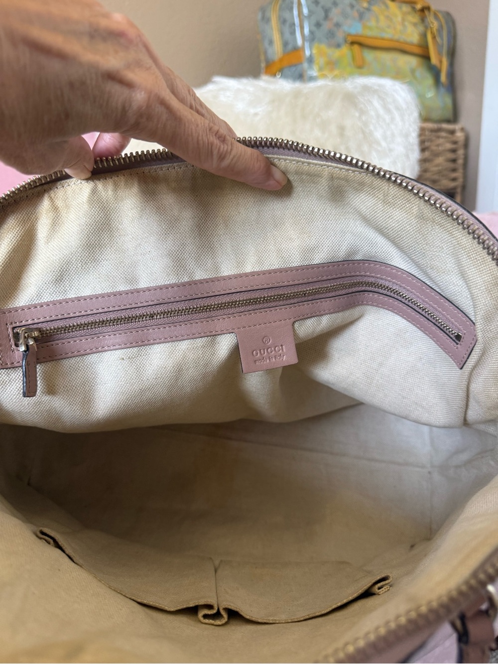 💯Auth GUCCI Guccisima BREE Shoulder Bag w Soft PINK Leather & Goldtone Hardware - Picture 12 of 16